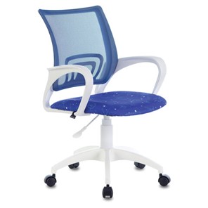 Компьютерное кресло Brabix Fly MG-396W (с подлокотниками, пластик белый, сетка, темно-синее с рисунком "Space") 532405 в Смоленске - предосмотр