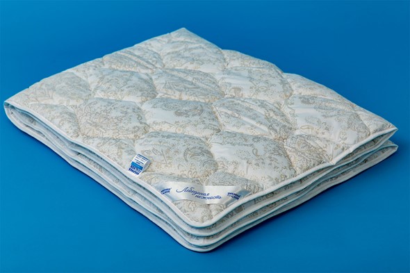 Одеяло всесезонное полутороспальное Лебединая нежность в Смоленске - изображение