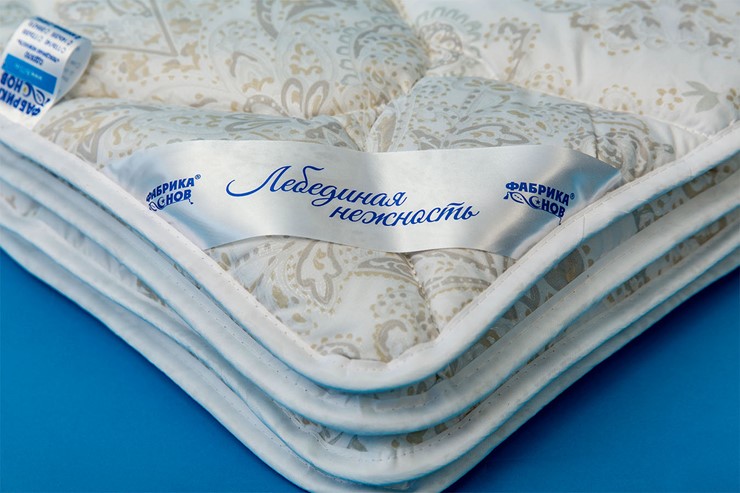 Одеяло всесезонное полутороспальное Лебединая нежность в Смоленске - изображение 1