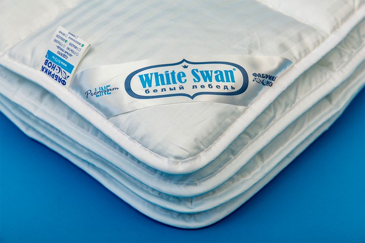 Одеяло всесезонное полутороспальное Белый лебедь в Смоленске - изображение 1